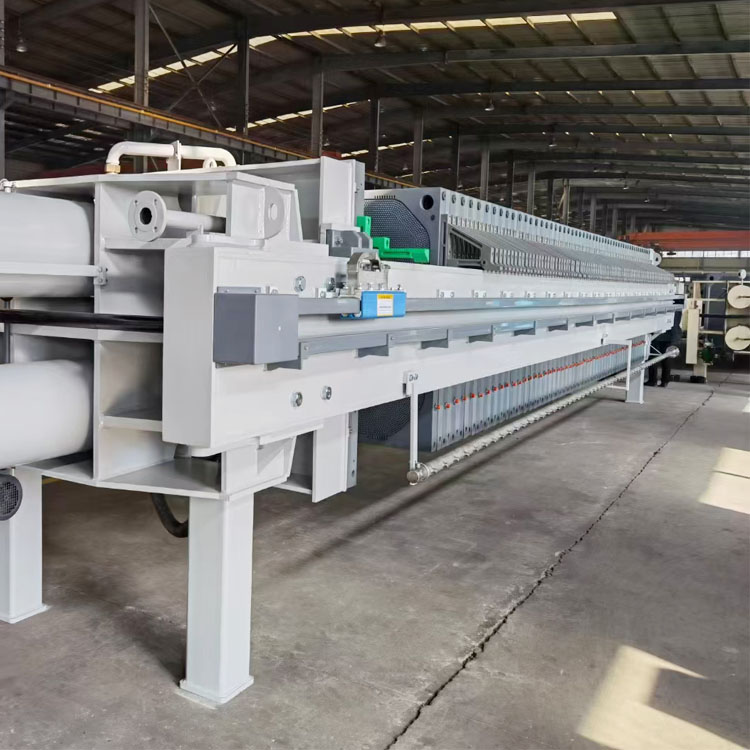 闆(ban)框(kuang)壓濾(lv)機(ji)