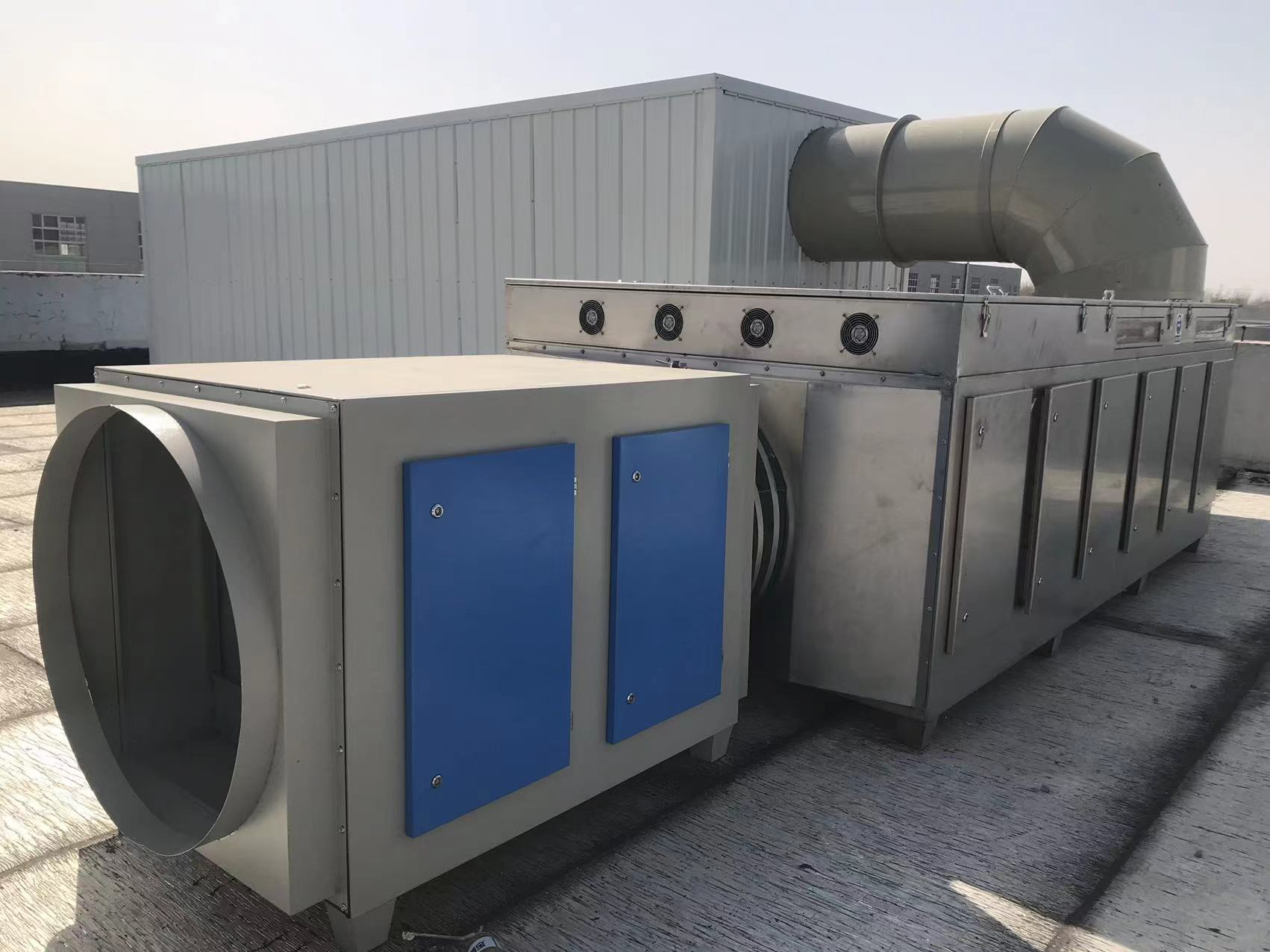 光氧活性(xing)炭(tan)一(yi)體(ti)機