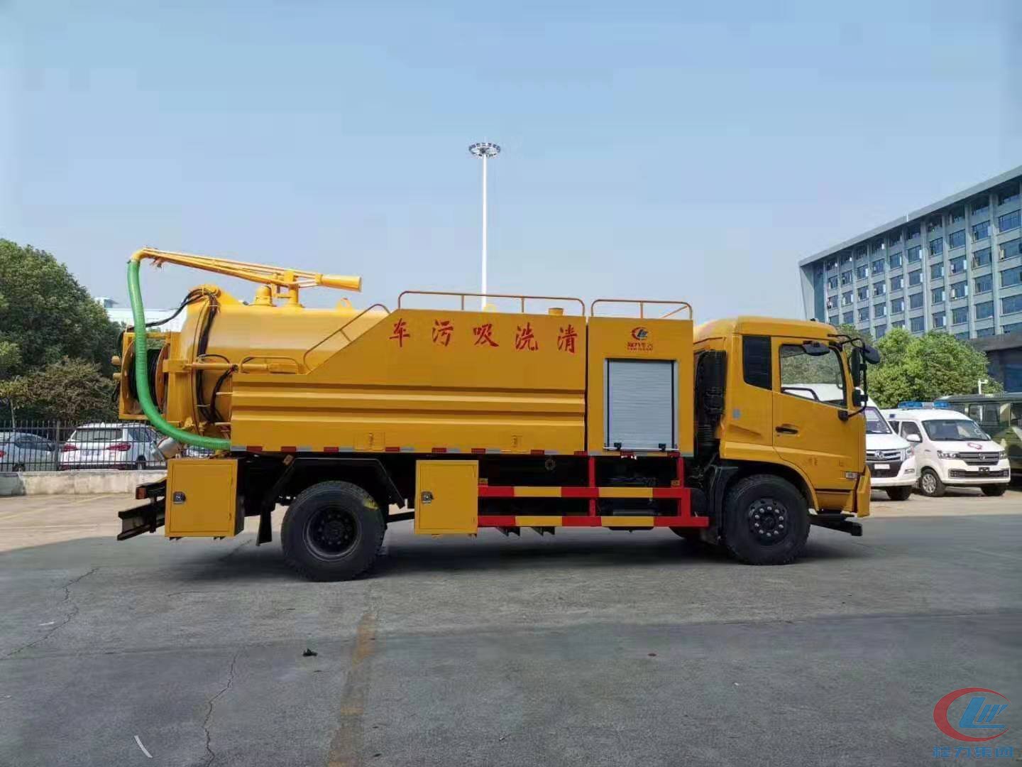 東(dong)風(feng)天(tian)錦清洗吸汚(wu)車